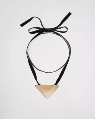 Eternal Gold Choker with Large Pendant in Yellow Gold