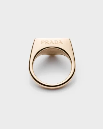 Eternal Gold Signet Ring in Yellow Gold with Diamonds