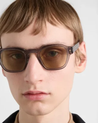 Sunglasses with the Iconic Metal Plaque