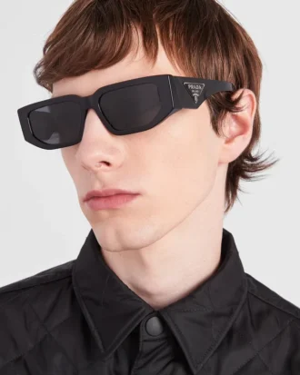 Sunglasses with Triangle Logo