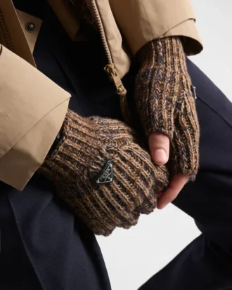 Wool and Cashmere Gloves